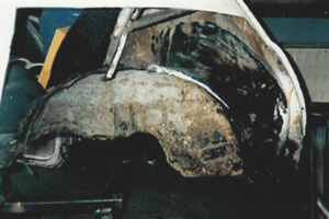 Panel lateral trasero quitado - Restauración Fiat 500